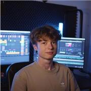 Professeur d'audiovisuel : Vidéo Musique et Son avec 10 ans d'expérience titulaire du DESTIS de l'école 3iS Paris
